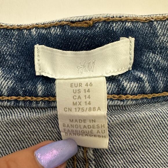 H&M Size 14 Blue High Waisted Stone Washed Jeans with Slit Flared Bottoms - Picture 6 of 9